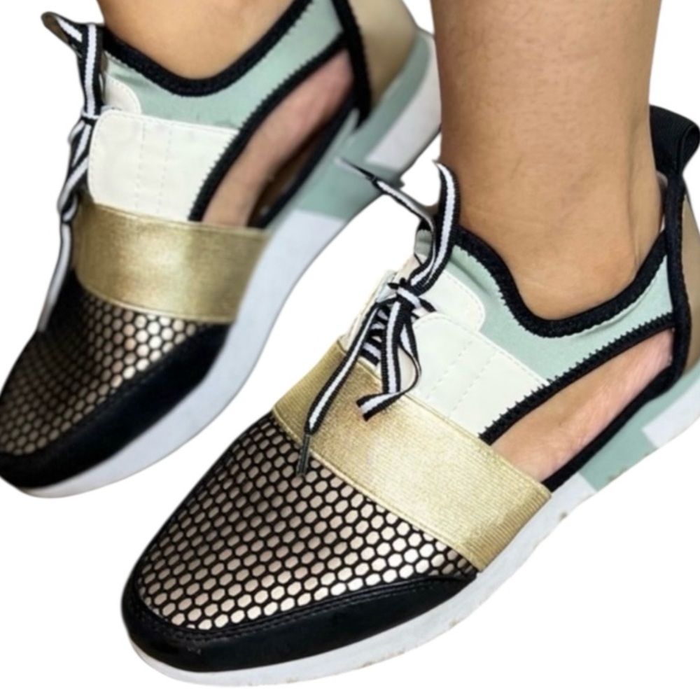 Brand new Trendsetting Steve Madden Fashion shoes